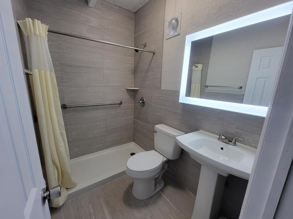 Budget Inn Of وينتر هافن المظهر الخارجي الصورة