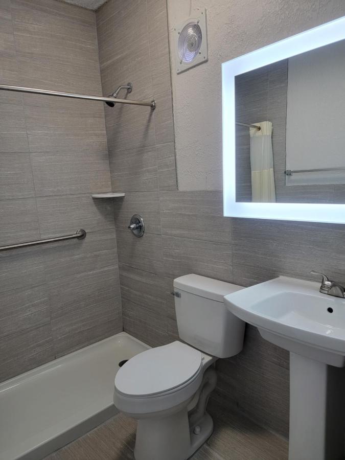 Budget Inn Of وينتر هافن المظهر الخارجي الصورة
