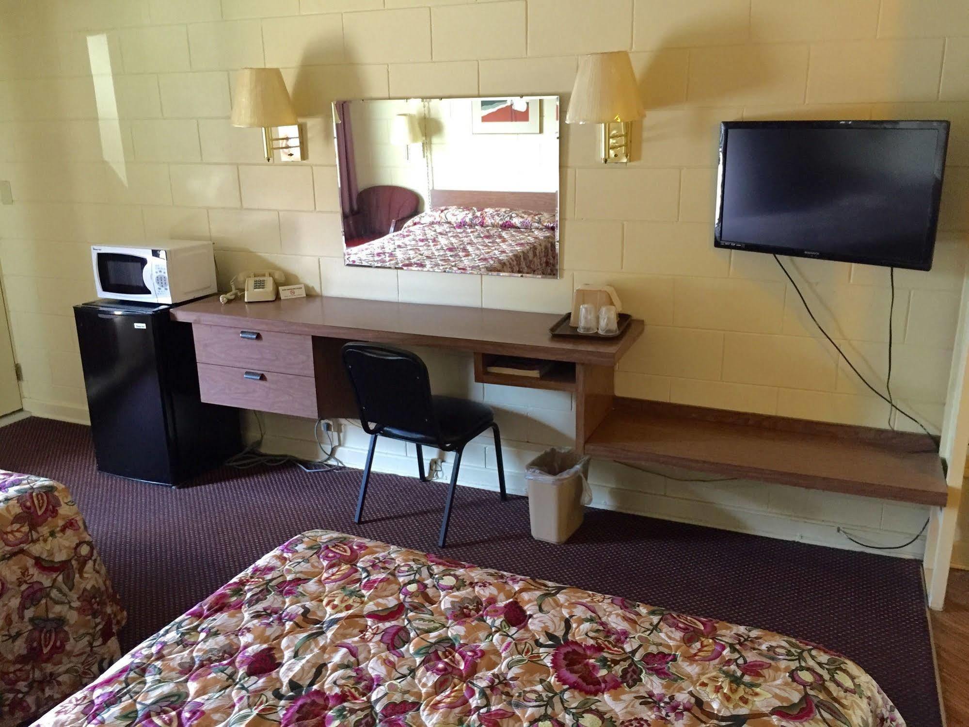 Budget Inn Of وينتر هافن المظهر الخارجي الصورة